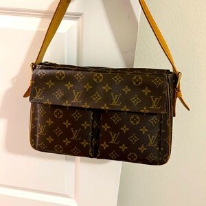 Authentic, Vintage Louis Vuitton Viva Cite Gm (2004) Monogram Canvas